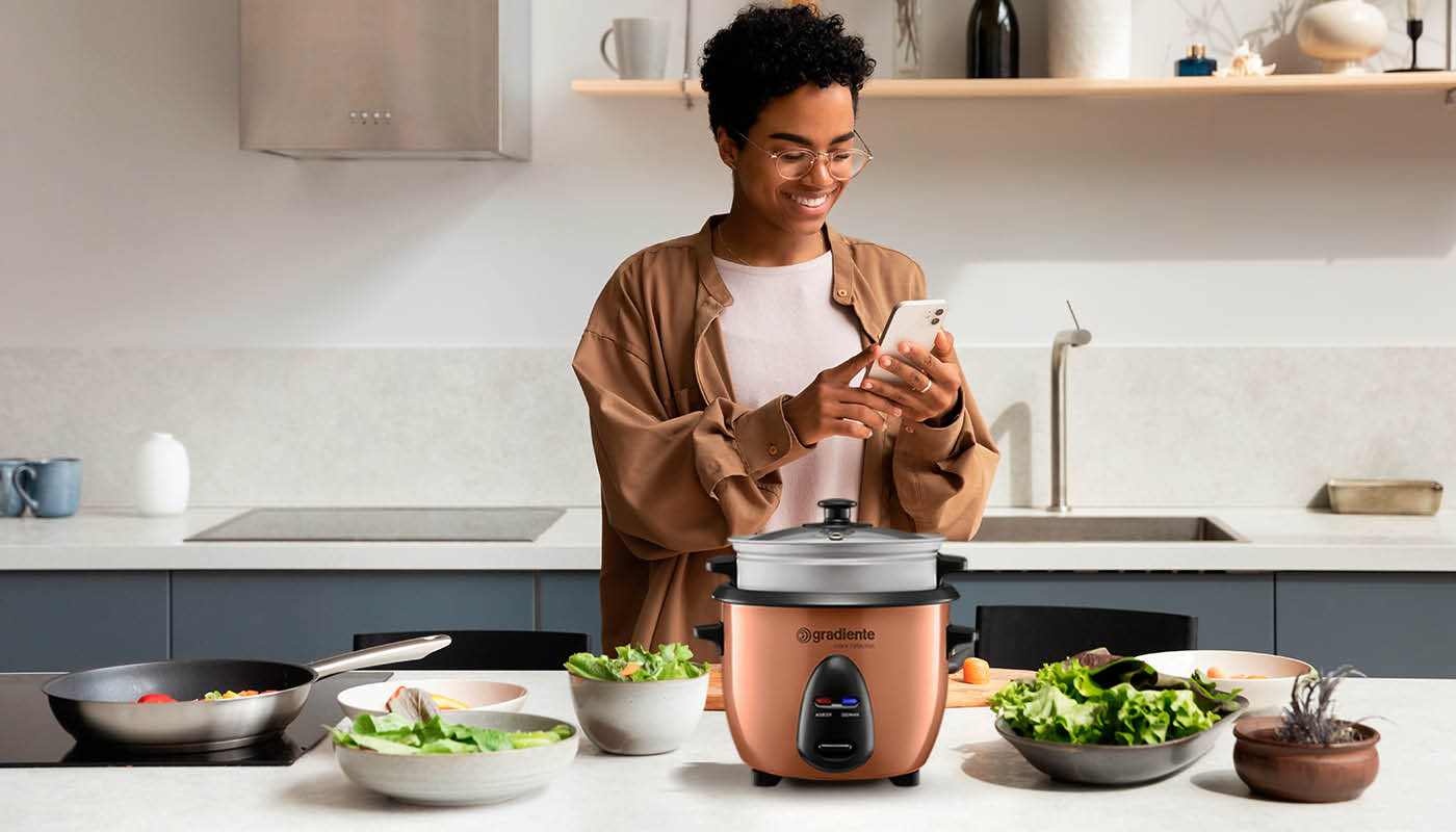 Leia mais sobre o artigo Fuja do óbvio com essas 5 receitas práticas e saborosas para fazer na sua Panela Risoteira Multiuso com Vaporeira All Day